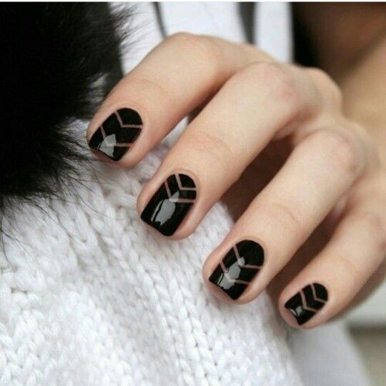 Black Fall Nails: Chic and Timeless Manicure 20 Ideas