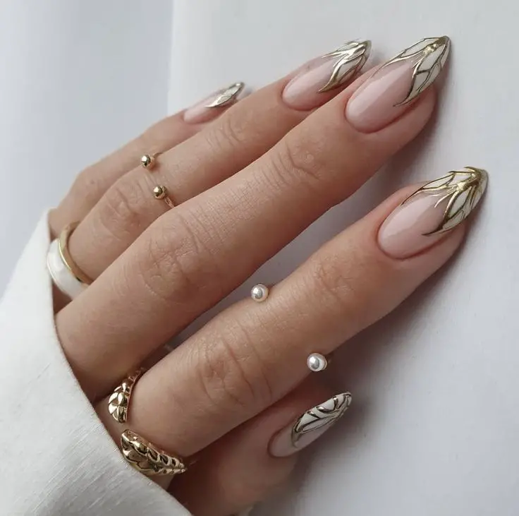 Fall French Tip Nails: Stunning Designs to Embrace the Season