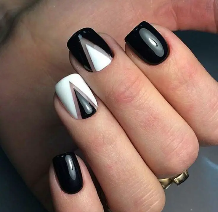 Black Fall Nails: Chic and Timeless Manicure 20 Ideas