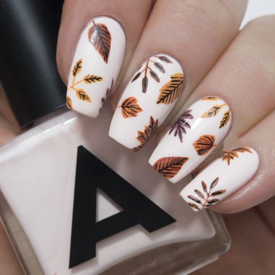 20 Ideas Fall Leaf Nail Designs: Embrace the Autumn Vibes