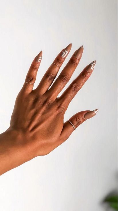 20 Stunning Fall Nail Colors for Dark Skin Tones to Rock in 2024