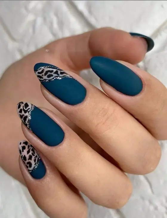 20 Ideas Blue Fall Nails: A Professional's Guide to Stunning Manicure Designs