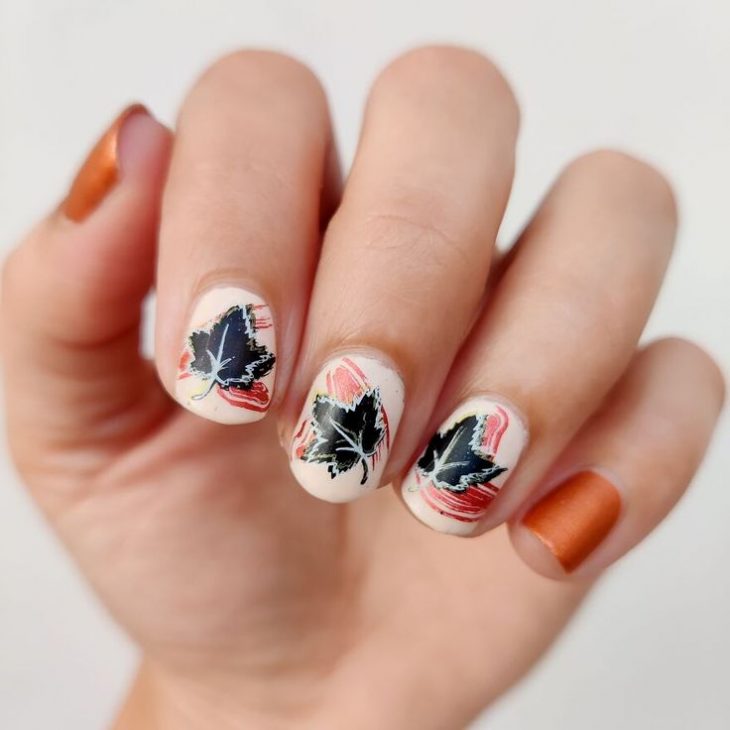 20 Ideas Fall Leaf Nail Designs: Embrace the Autumn Vibes