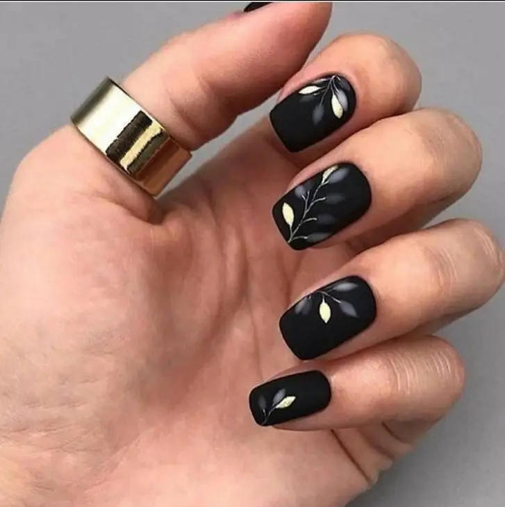 20 Easy Fall Nail Designs for 2024: Simple and Cute Ideas for Short Nails