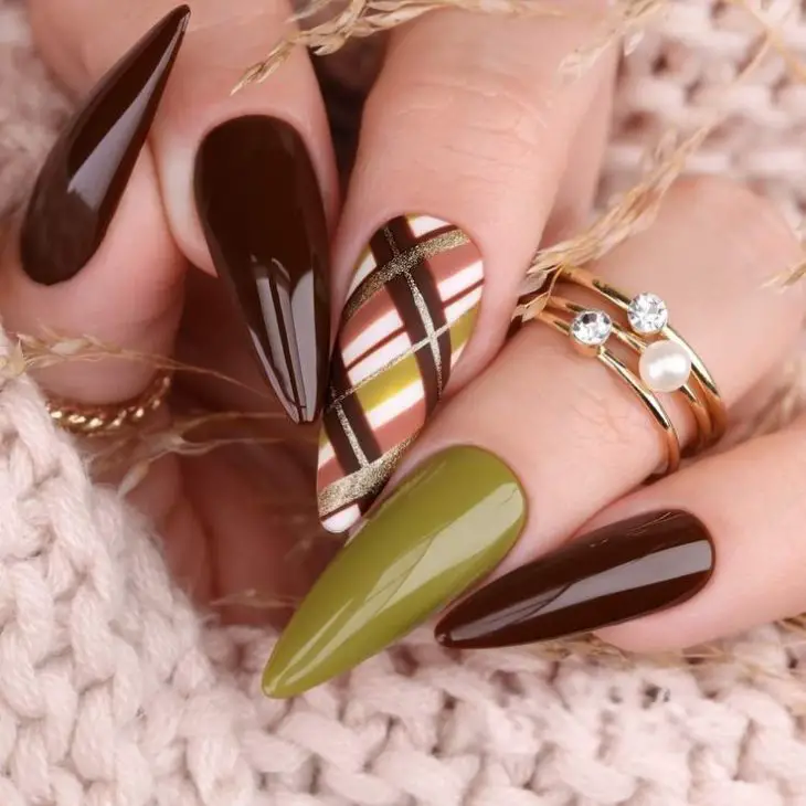 21 Ideas Fall Plaid Nails: A Cozy and Chic Trend for the Season