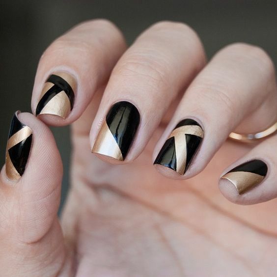 Black Fall Nails: Chic and Timeless Manicure 20 Ideas