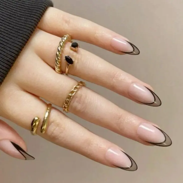 Fall French Tip Nails: Stunning Designs to Embrace the Season