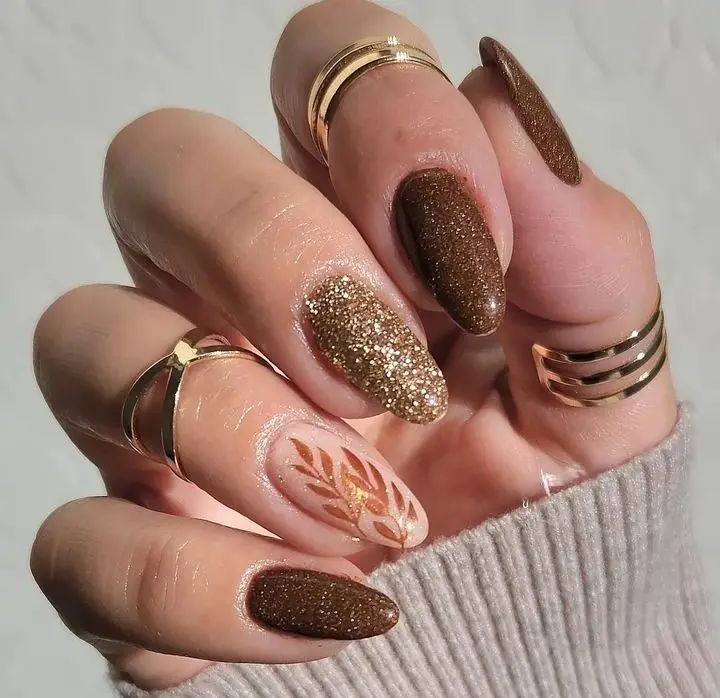 21 Ideas Fall Themed Nails: Embrace Autumn with Stunning Designs