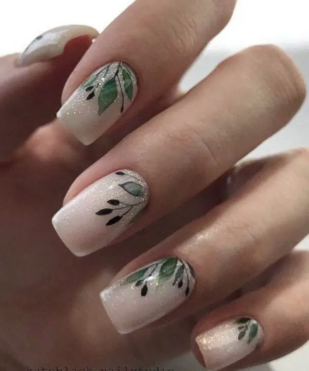 20 Ideas Fall Green Nails: Stylish and Elegant Ideas for the Season