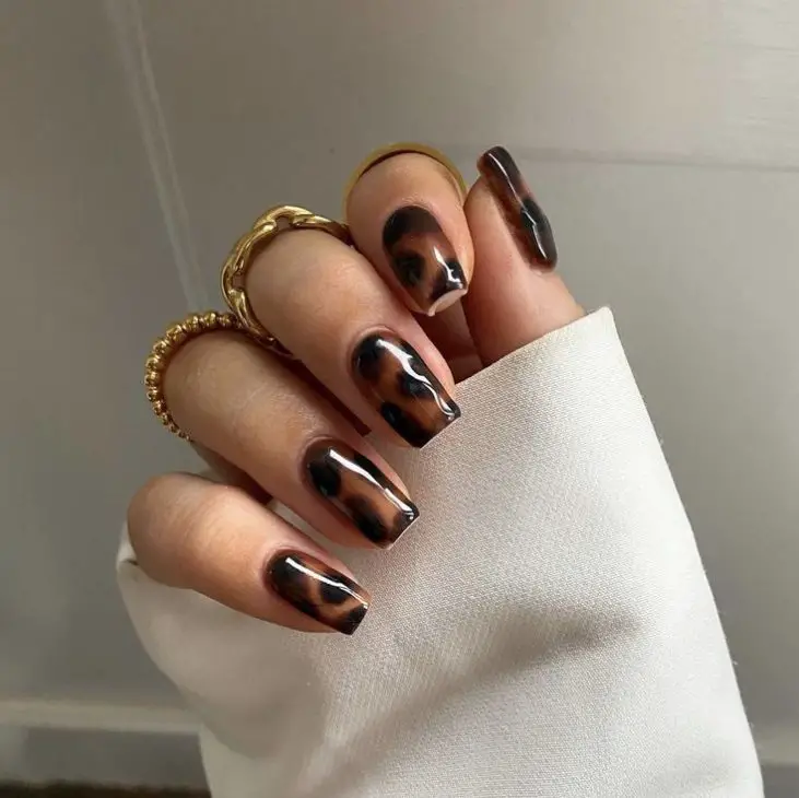 20 Ideas Brown Fall Nails: Stunning Designs to Welcome the Autumn Season