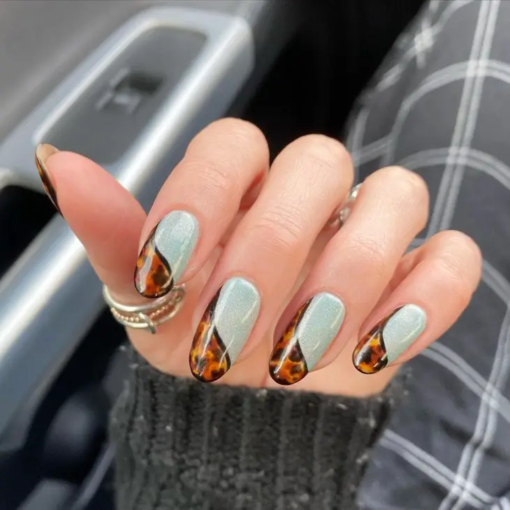 Fall Oval Nails: The Ultimate Guide to Chic Autumn Nail Designs