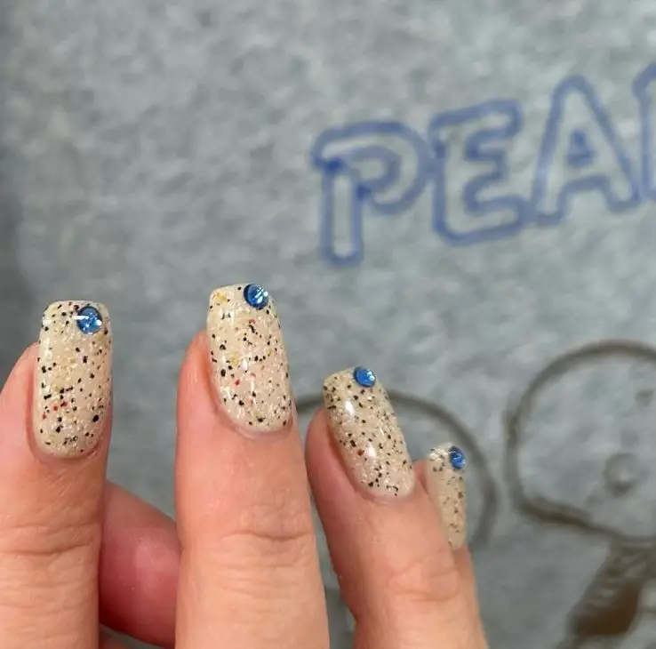 Fall Nails Glitter: Stunning Ideas to Sparkle This Season