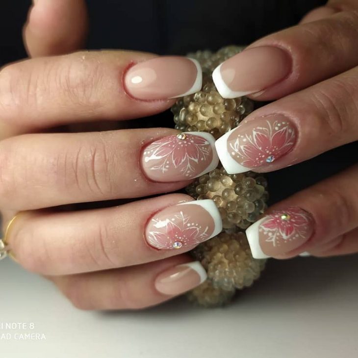 Fall Flowers Nail Art: Captivating Designs for the Season