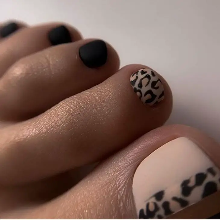 Fall Toe Nail Art: Stunning Designs and  20 Ideas