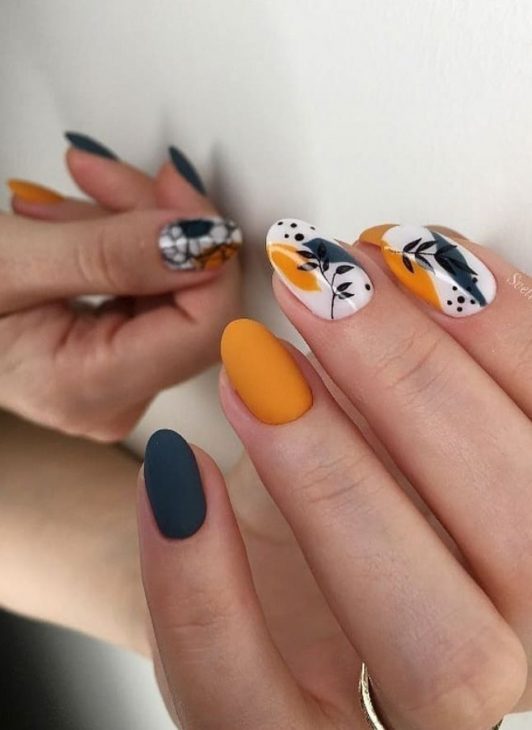 20 Unique Fall Leaves Nail Art Designs for 2024