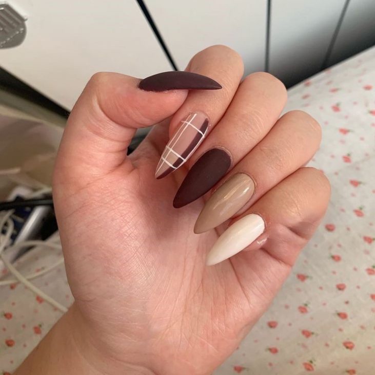 Brown Fall Nails 2024: Trendy Designs to Inspire Your Autumn Look