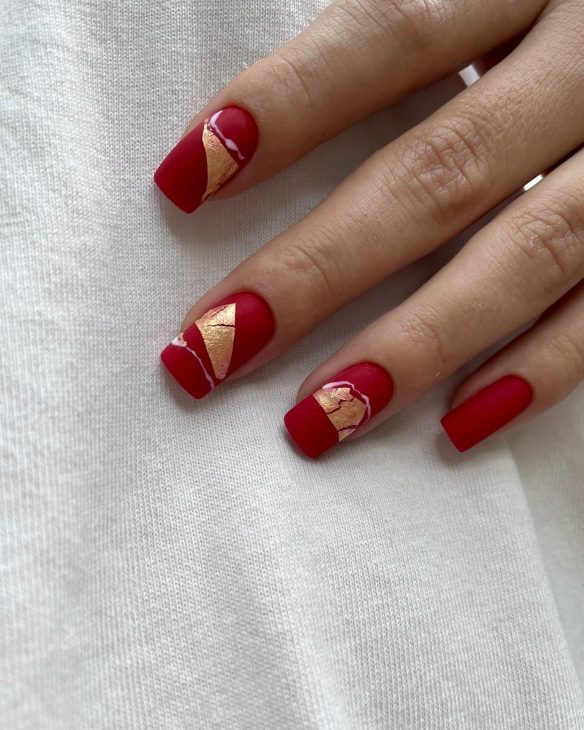 Fall Acrylic Nails 2024: Embrace the Season with Stunning Designs