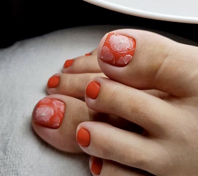 20 Stunning Fall Toe Nail Colors for 2024: Best Autumn Pedicure Ideas and Trends