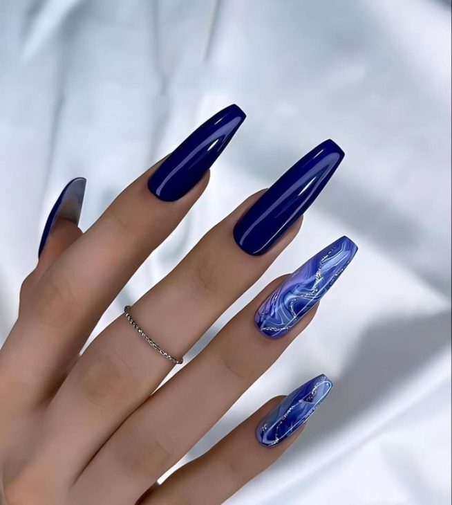 Navy Blue Fall Nails: Stunning Designs for the Season