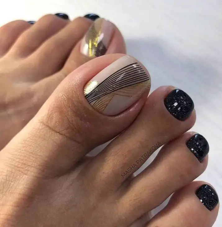 Fall Toe Nail Art: Stunning Designs and  20 Ideas