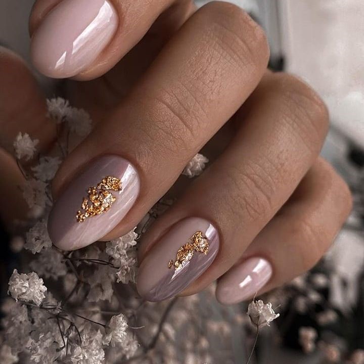 20 Cute Fake Nail Ideas for Fall: Trendy Designs and Colors for 2024