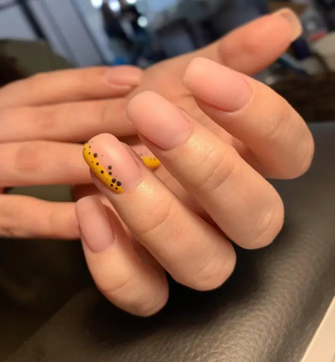 20 Stunning Fall Nail Ideas for 2024: Simple, Short, Acrylic, Almond, and Cute Autumn Designs