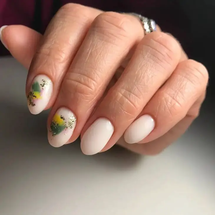 Fall Oval Nails: The Ultimate Guide to Chic Autumn Nail Designs