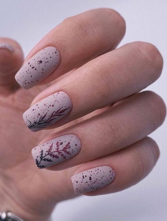 20 Stunning Fall Leaf Nail Designs for 2024: Embrace Autumn with Style