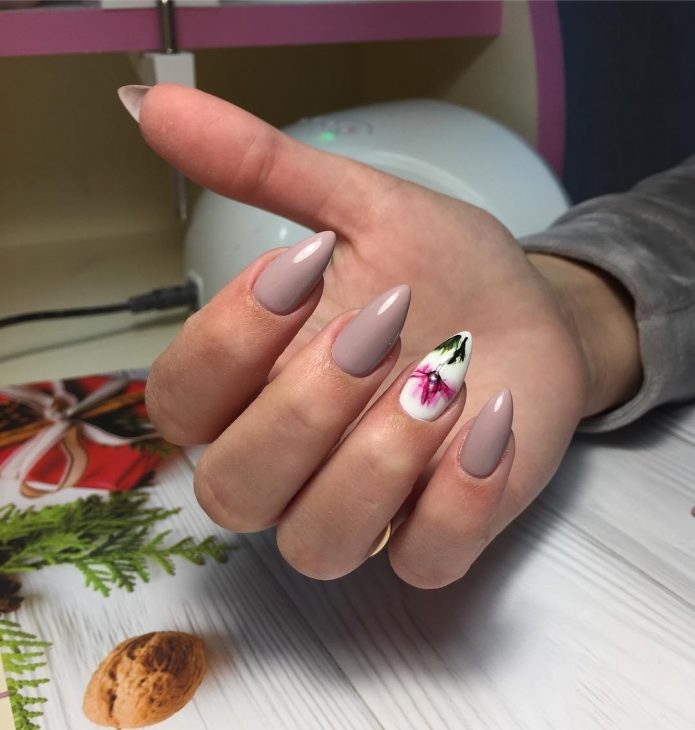 Fall Flowers Nail Art: Captivating Designs for the Season