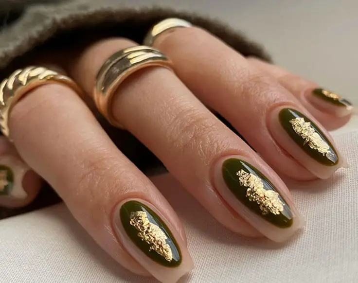 Fall Nails Glitter: Stunning Ideas to Sparkle This Season