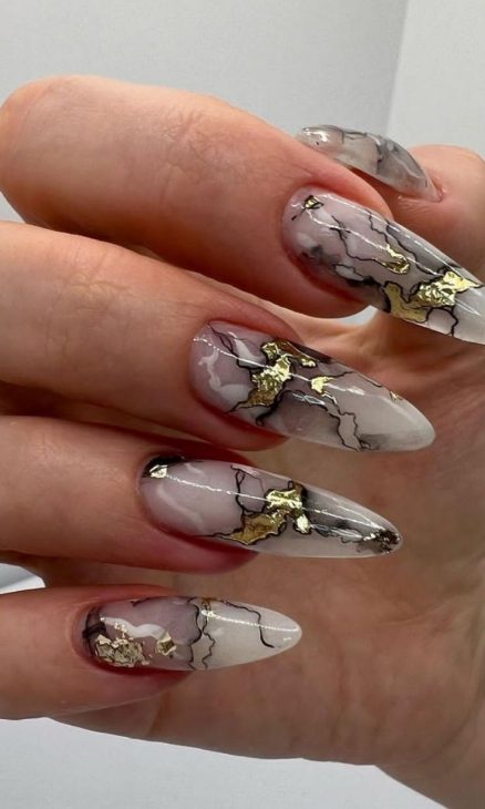 Fall Marble Nails: Stunning Designs to Embrace the Season