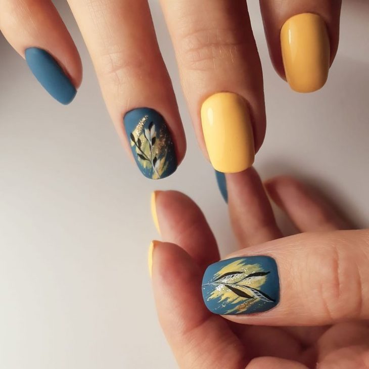 Fall Nail Colors 2024: Trendy Shades and Designs to Try This Season