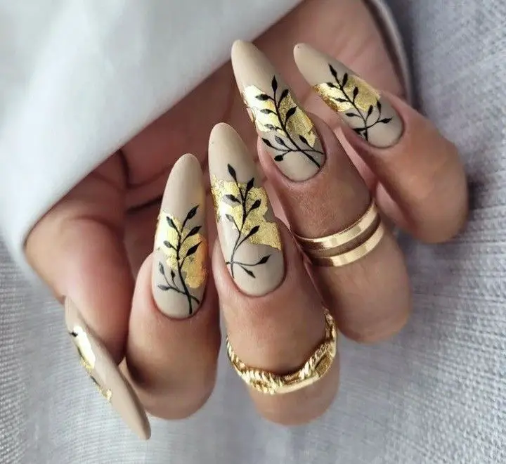 Fall Leaf Nail Art: Embrace the Season with Stunning Designs