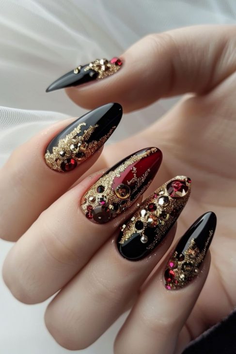 Dark Fall Nail Colors: A Chic Guide to Autumn Manicures