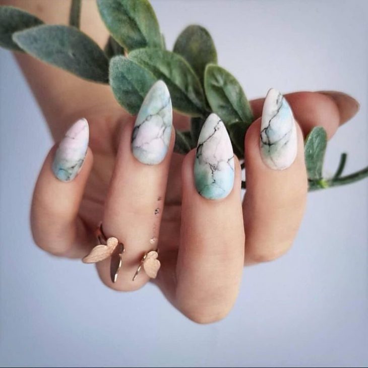 Fall Beach Nails: The Perfect Blend of Autumn and Ocean