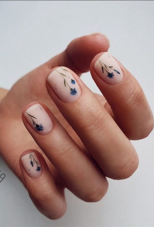 Fall Flowers Nail Art: Captivating Designs for the Season