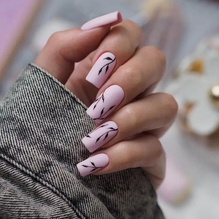 Fall Leaf Nail Art: Embrace the Season with Stunning Designs