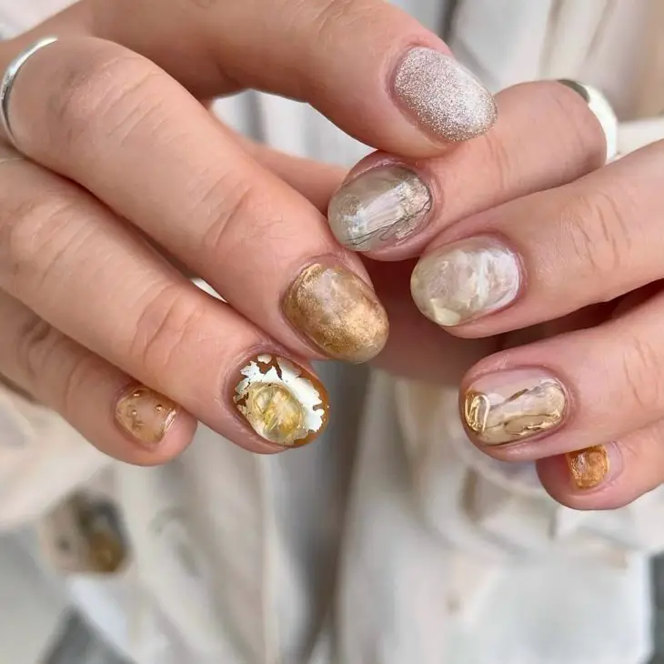 Fall Nails Glitter: Stunning Ideas to Sparkle This Season