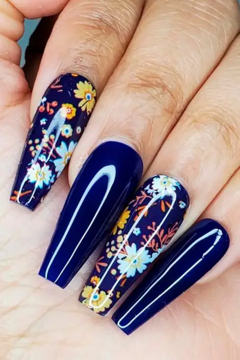 Navy Blue Fall Nails: Stunning Designs for the Season