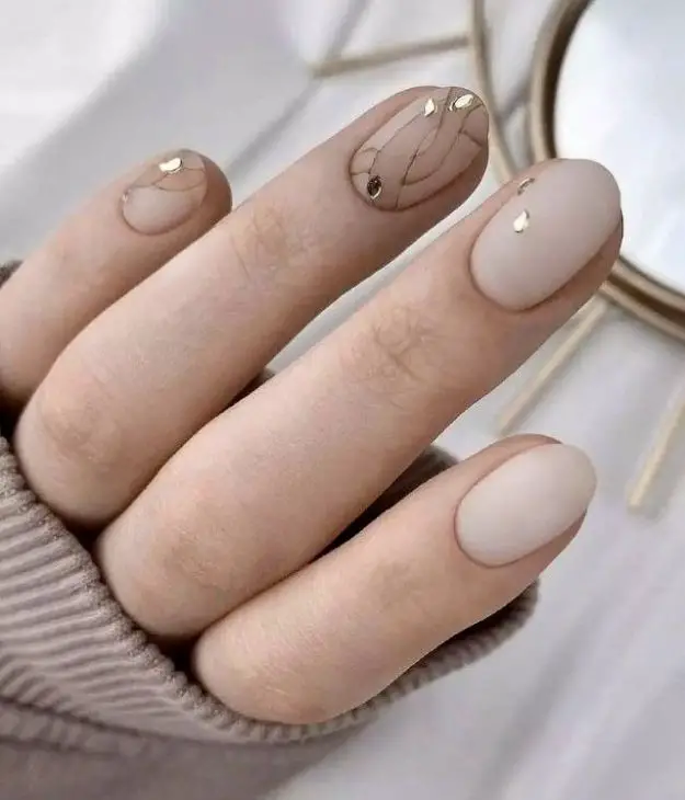 21 Ideas Light Fall Nail Colors: A Chic Guide to Autumn Elegance