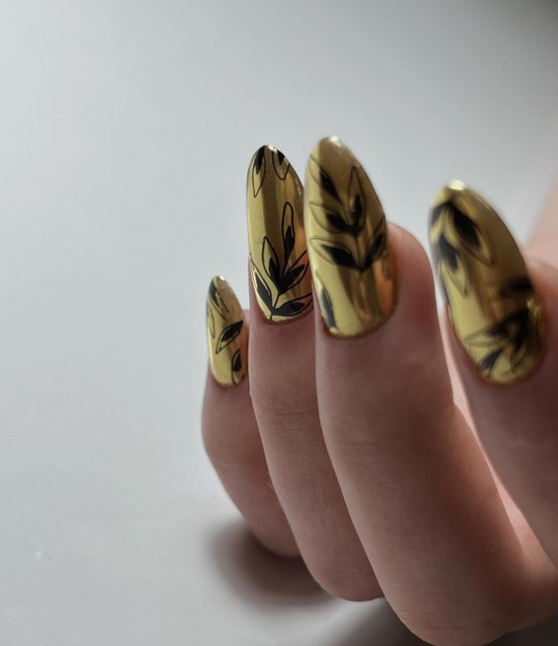 21 Fall 2024 Nail Ideas: From Gothcore to Short and Square Designs