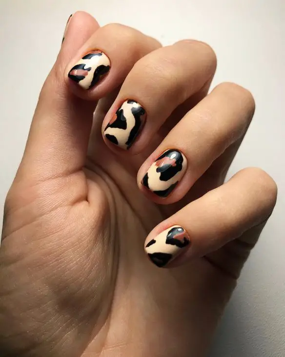 Fall Nail Styles: Embrace the Season with Stunning Nail Designs