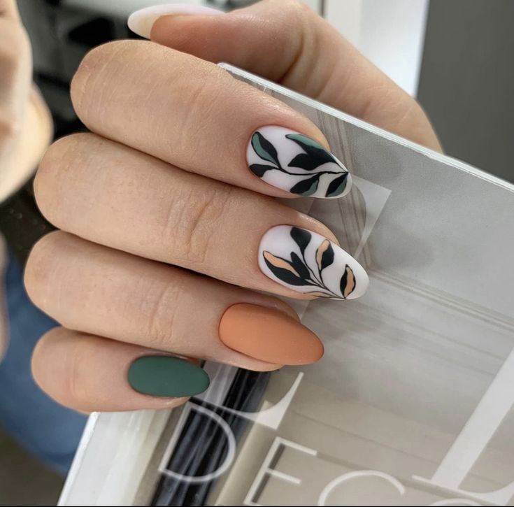 20 Unique Fall Leaves Nail Art Designs for 2024