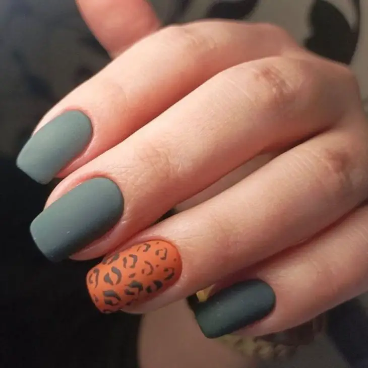 Short Fall Acrylic Nails: Stunning Ideas for the Season