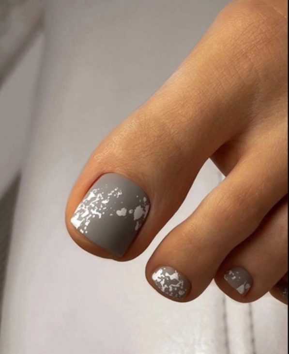 Fall Toe Nail Art: Stunning Designs and  20 Ideas