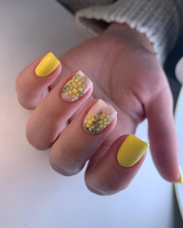 Yellow Fall Nails: A Guide to Trendy and Chic Nail Designs for the Season