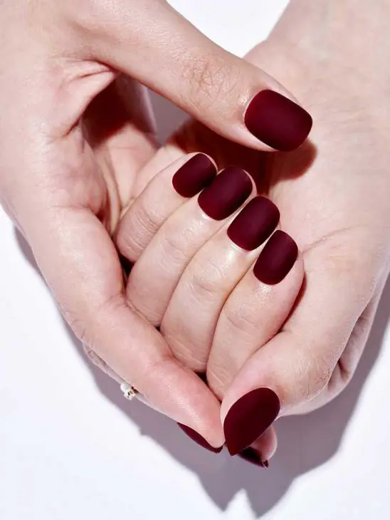 21 Trendy Dark Fall Nail Colors for 2024: Gel, Matte, Acrylic, Dip Powder, and OPI Designs