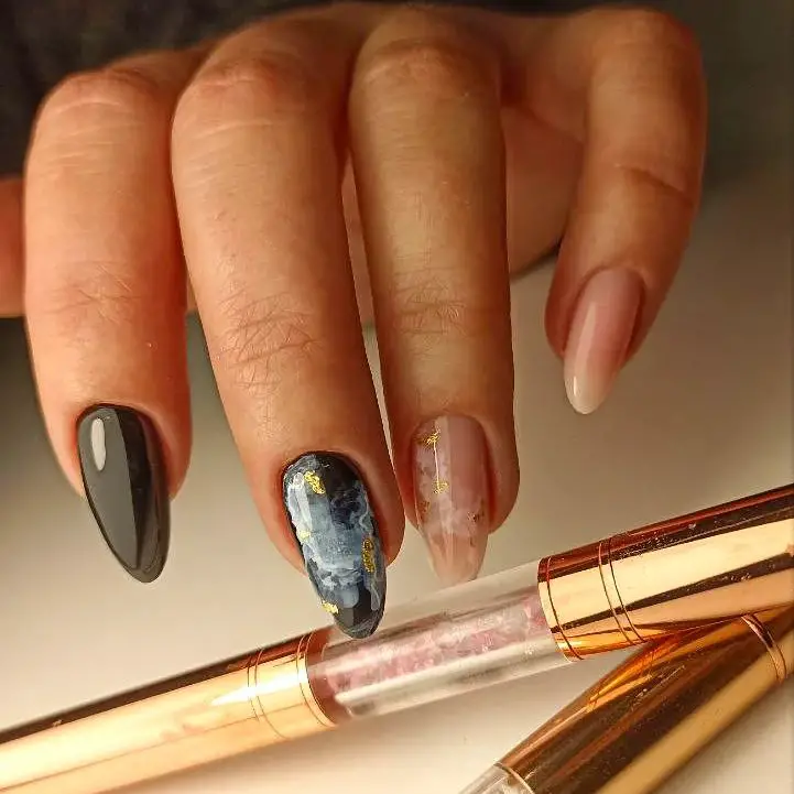 Fall Nail Colors 2024: Trendy Shades and Designs to Try This Season