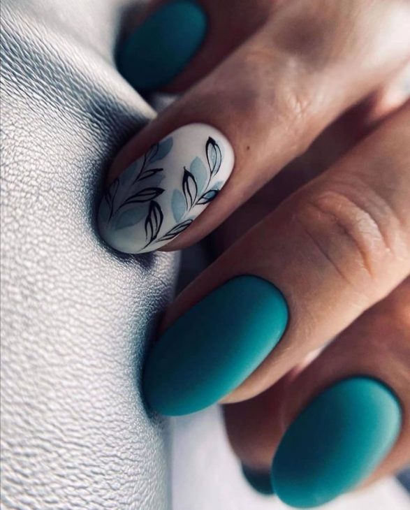 Fall Beach Nails: The Perfect Blend of Autumn and Ocean