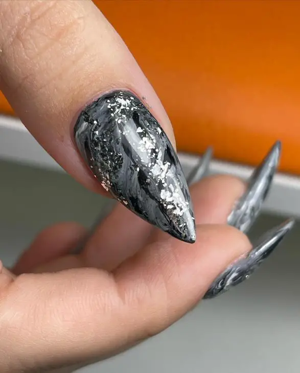 Beautiful Fall Nails: The Ultimate Guide to Stunning Autumn Manicures